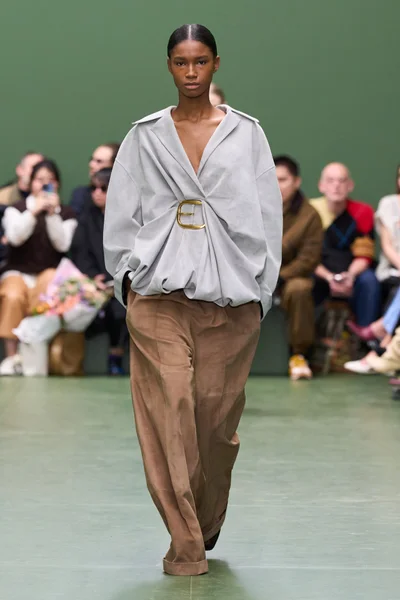 Look 22